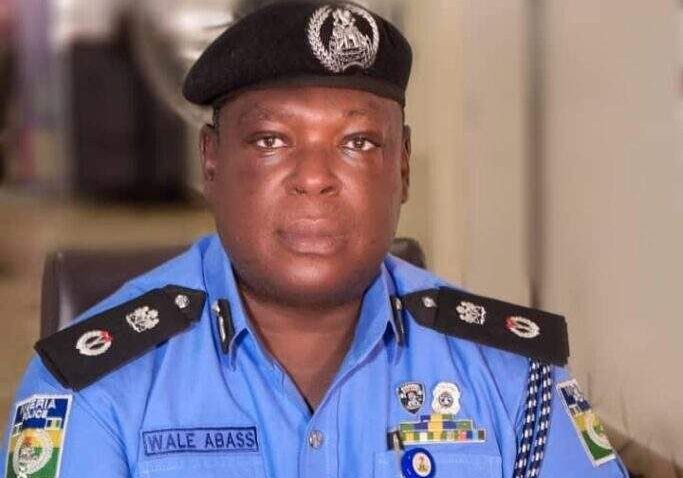110552 policemen receive commendation for brave action in delta state 110552 policemen receive commendation for brave action in delta state