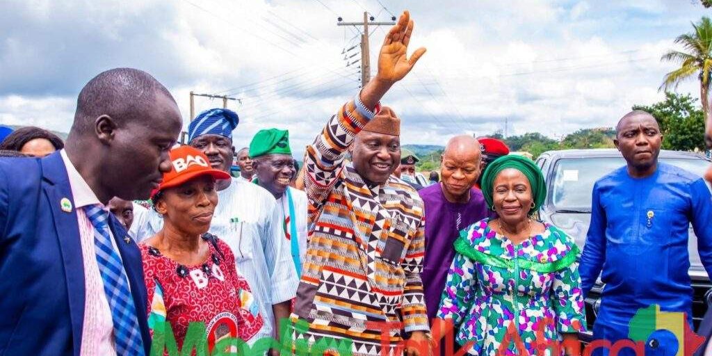112607 ekiti lg poll oyebanji apc leaders welcome pdp defectors
