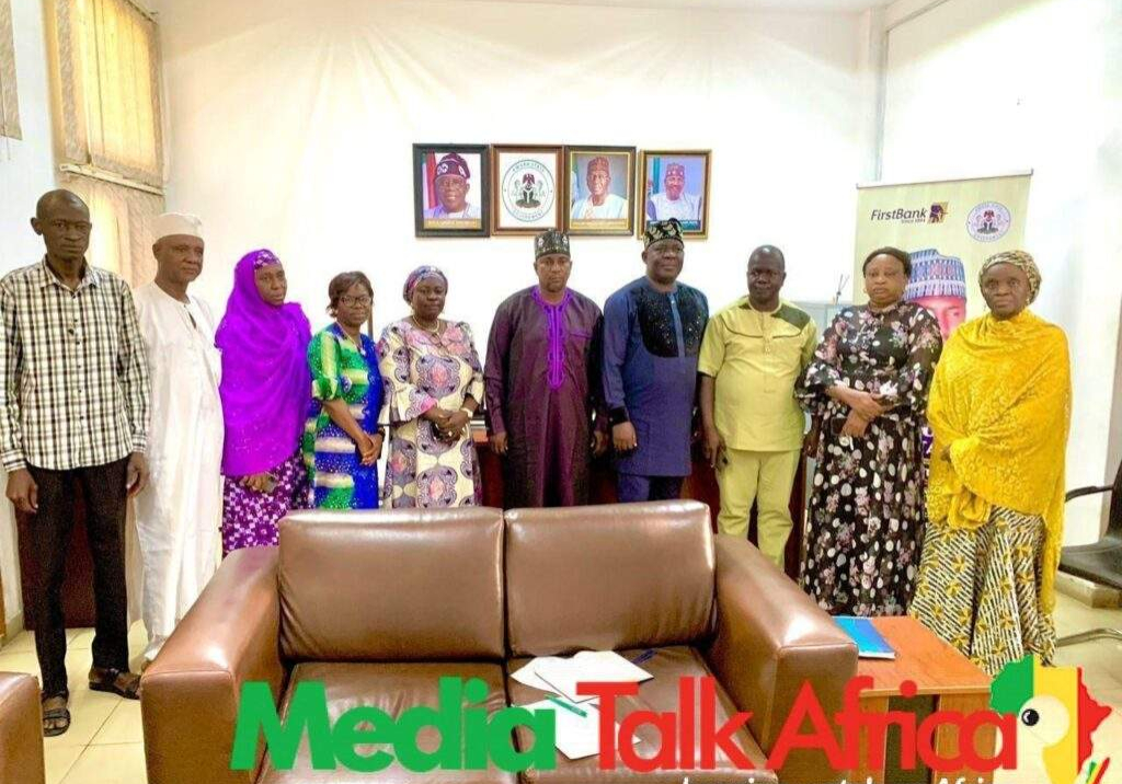 116648 kwara government promises to strengthen bond with nysc