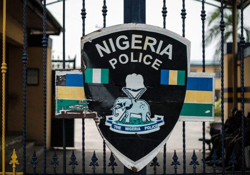 127060 nov 11 election orderlies guards escorting principals to polling unit will be arrested police