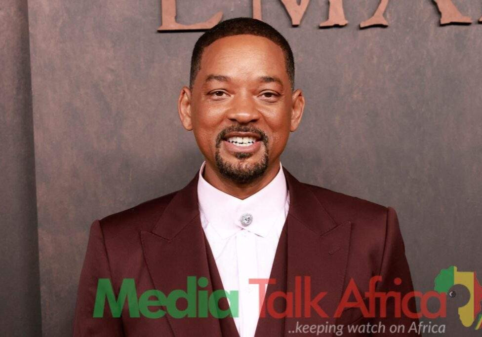 128887 former assistant alleges will smith engaged in controversial relationship