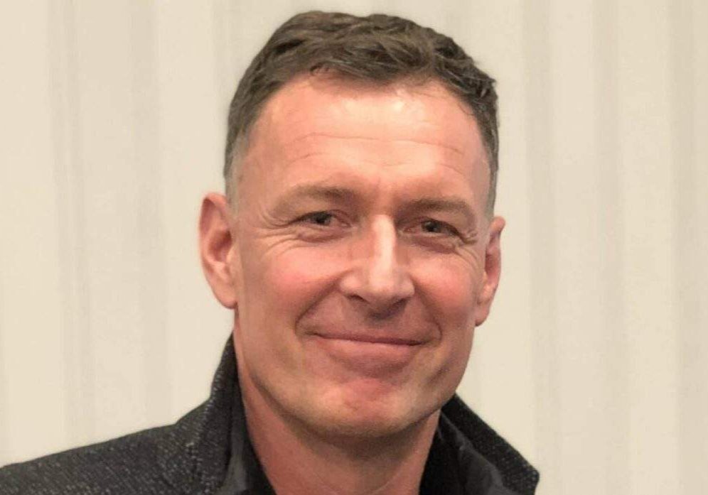 13165 fa cup chris sutton predicts winner between man city arsenal