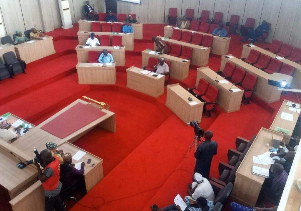 14397 breaking kogi assembly recalls four suspended members