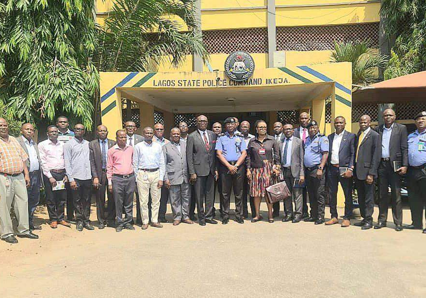 15439 naira scarcity police bank csos meet in lagos 15439 naira scarcity police bank csos meet in lagos
