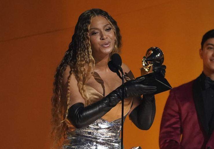 16361 beyonce emerges as grammys queen 16361 beyonce emerges as grammys queen