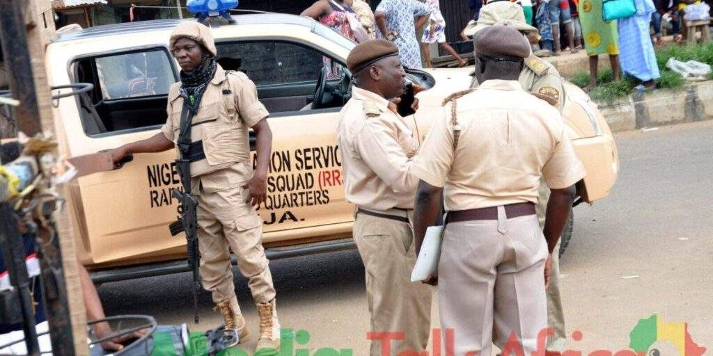 16521 immigration seizes 106 voter cards from foreigners in kwara scaled 16521 immigration seizes 106 voter cards from foreigners in kwara scaled