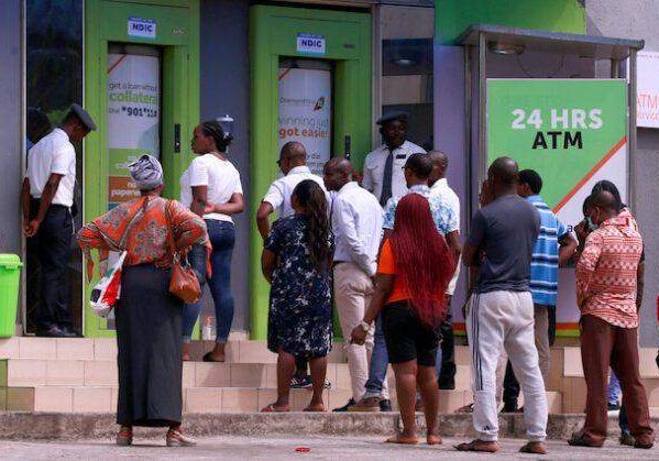 17056 new naira notes banks in kogi close down over customers protests