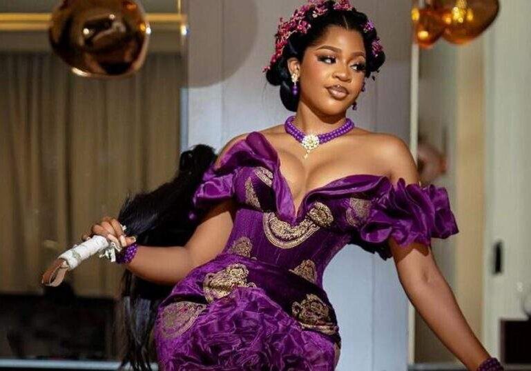 Purple Speedy TikTok Dancer