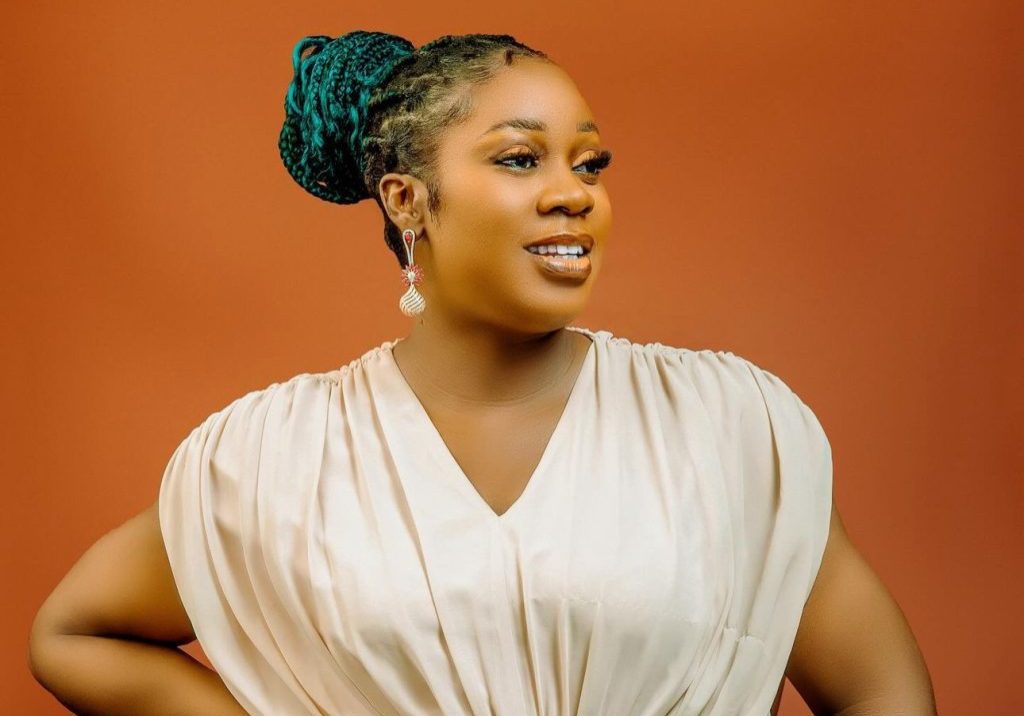 Motilola Akinlami finally reconciles with Kunle Afod years after messy fallout [VIDEO]