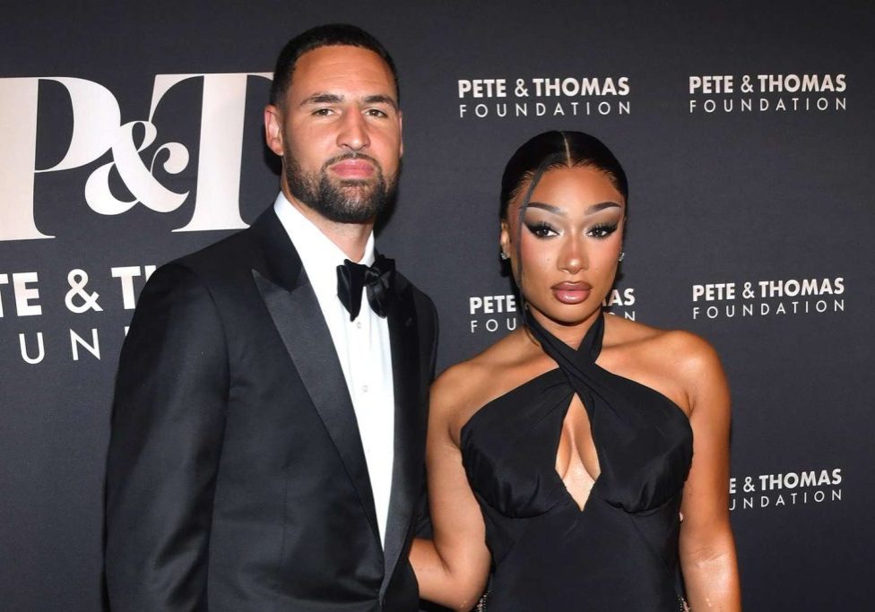 Megan thee stallion announces split from Klay Thompson