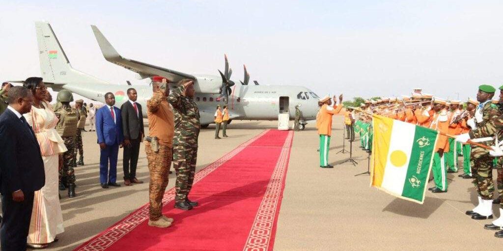 18540953 afp2024070636322klv1previewnigerburkinapoliticsdiplomacycouparmy jpegede7291c665b2e68210ea93e30b73cb2