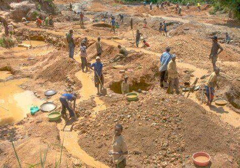 18741 mining miners e1475169468484 18741 mining miners e1475169468484