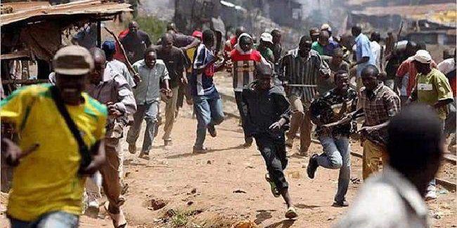 19920 naira scarcity steer clear of lagos abeokuta expressway police warn protesters