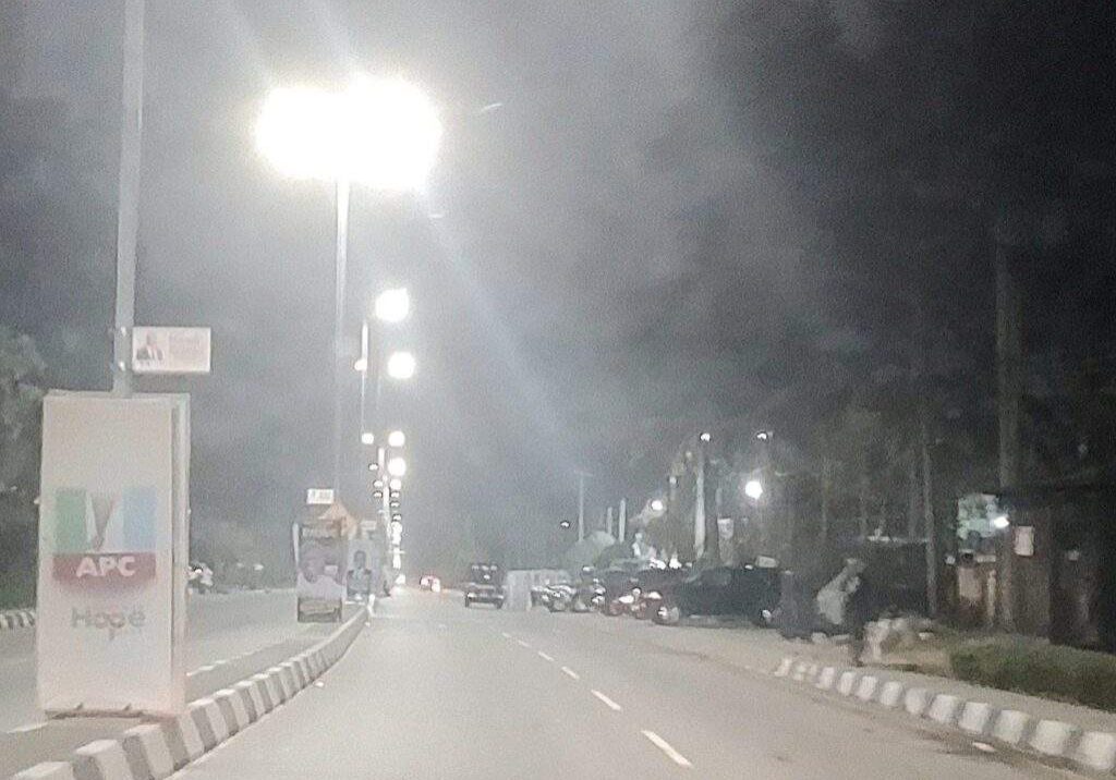 21754 rain in lagos roads deserted as election results trickle in