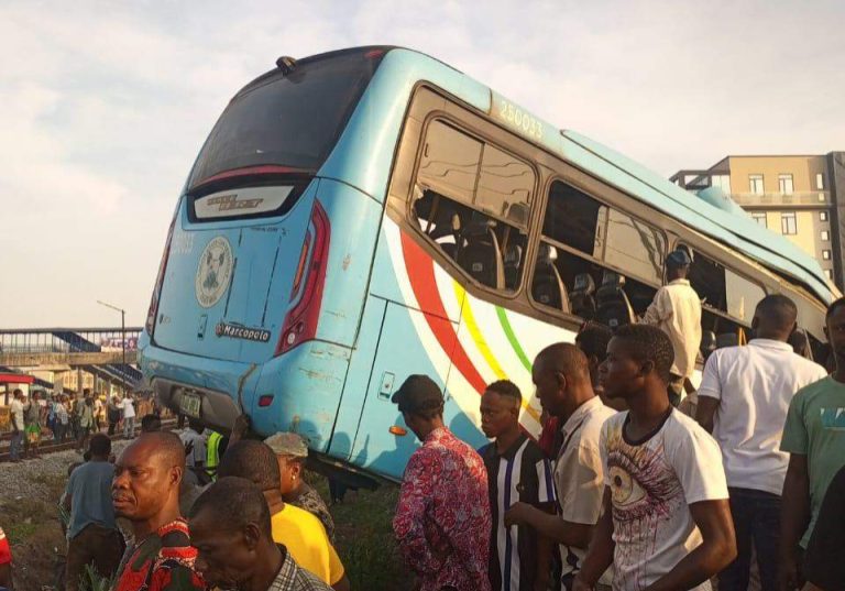 26765 fg orders investigation bureau to probe lagos train crash