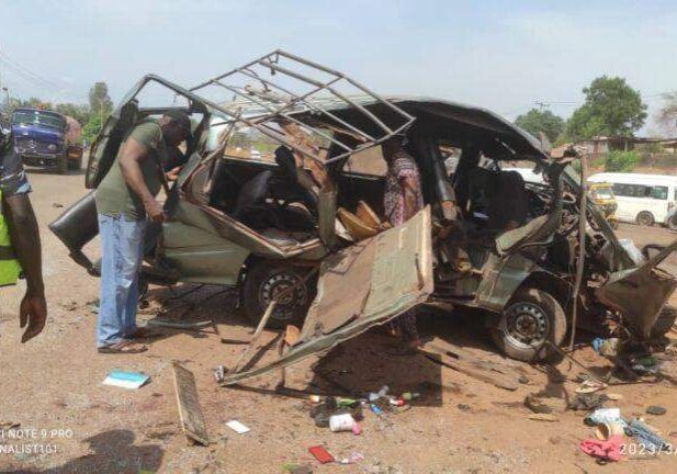 26796 10 die in enugu auto crash
