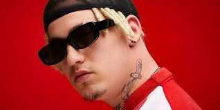 27995 just in south african artiste costa titch slumps dies on stage 27995 just in south african artiste costa titch slumps dies on stage