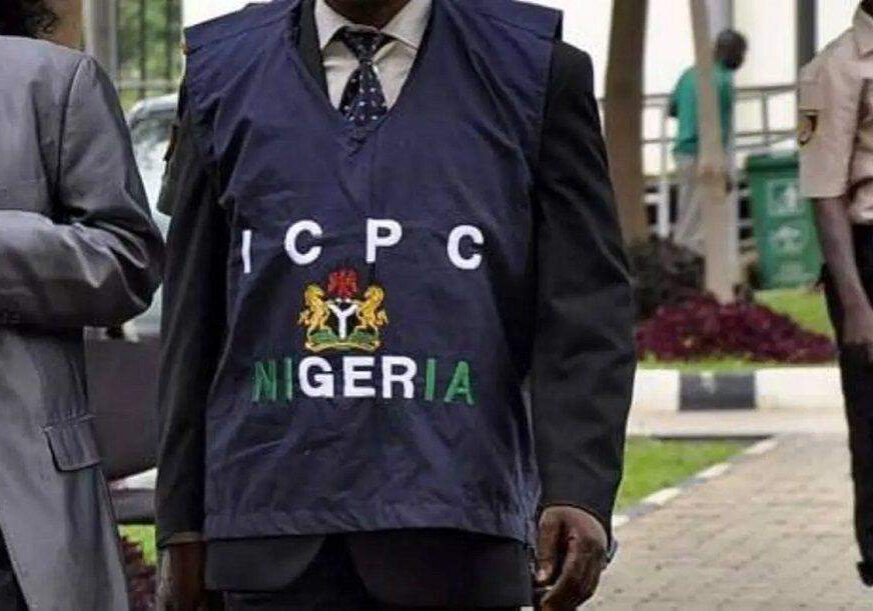 31917 vote buying hudlooms attack icpc officers in sokoto