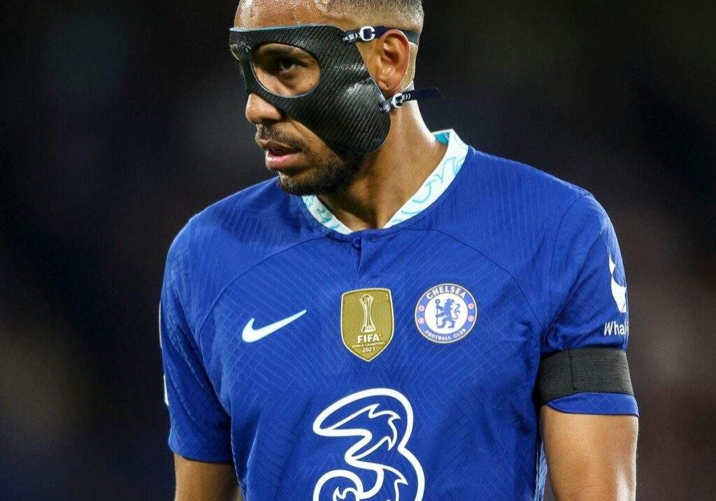33182 epl he doesnt stand for anything aubameyang under fire for celebrating with barca after real madrid win