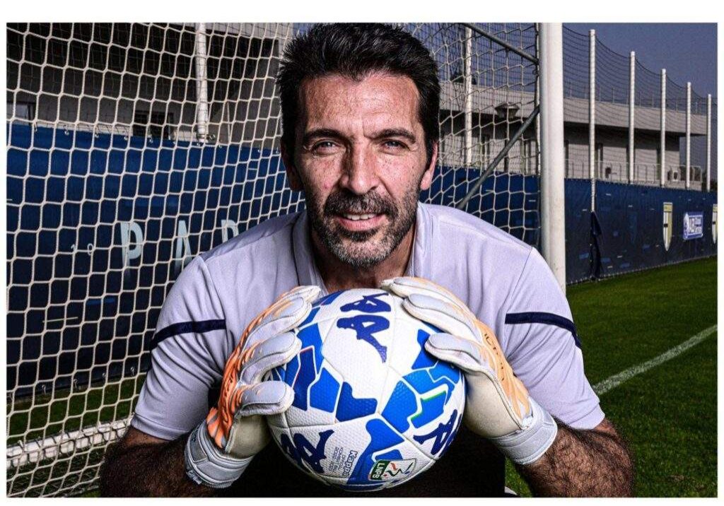 33321 gianluigi buffon names best goalkeeper he ever played against