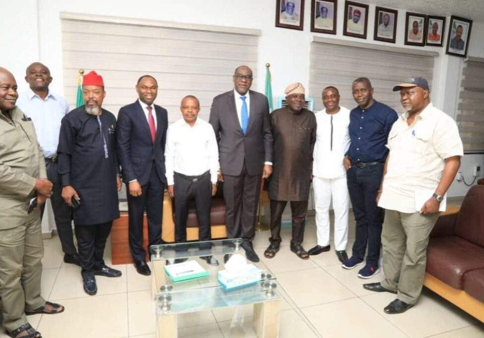 34121 pictorial cbn delegates meet nlc amid planned protest 34121 pictorial cbn delegates meet nlc amid planned protest