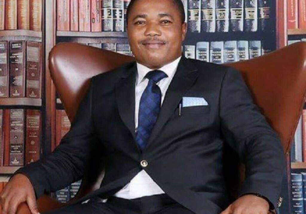 38949 nnamdi kanus lawyer accuses security men of attacking protesters in aba 38949 nnamdi kanus lawyer accuses security men of attacking protesters in aba