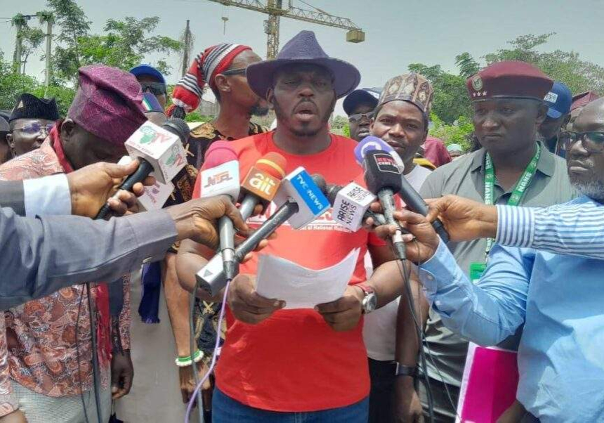 40202 elections abuja protesters back inec warn against insurrection