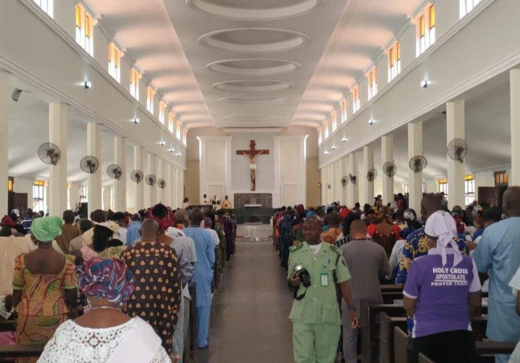 43124 owo catholic church reopens 10 months after terrorist attack killed 41