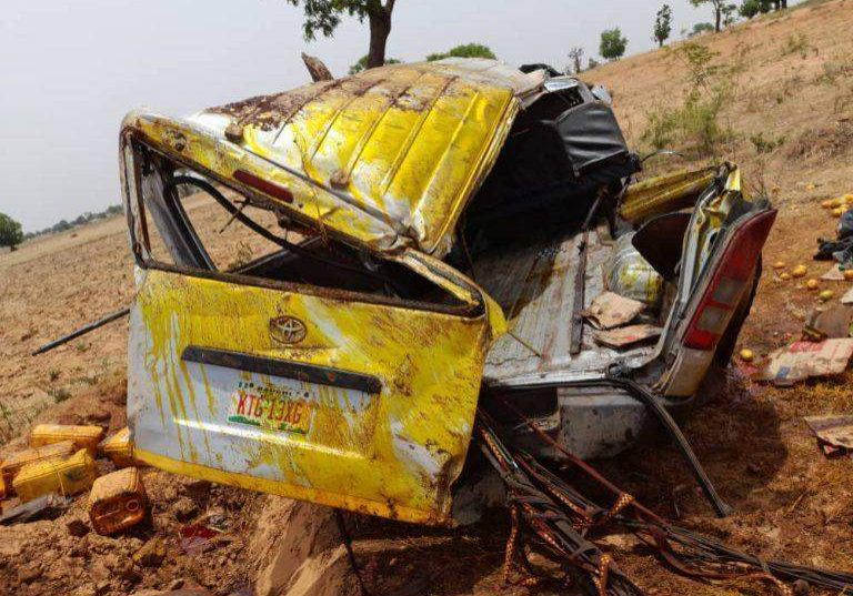 43929 frsc recovers over n5m 10 phones from zaria accident scene 43929 frsc recovers over n5m 10 phones from zaria accident scene