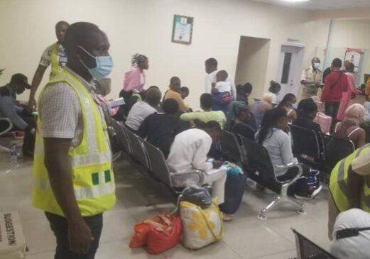 44240 fg repatriates 104 nigerians stranded in chad 44240 fg repatriates 104 nigerians stranded in chad