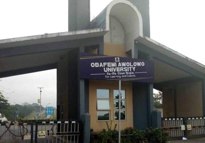 44649 oau protesters shut down student union building over colleagues death 44649 oau protesters shut down student union building over colleagues death