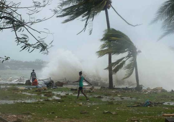 45115 evacuations underway as tropical cyclone nears australia 45115 evacuations underway as tropical cyclone nears australia