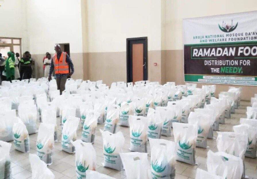 47644 ramadan abuja national mosque donates food to 400 idp muslims 47644 ramadan abuja national mosque donates food to 400 idp muslims
