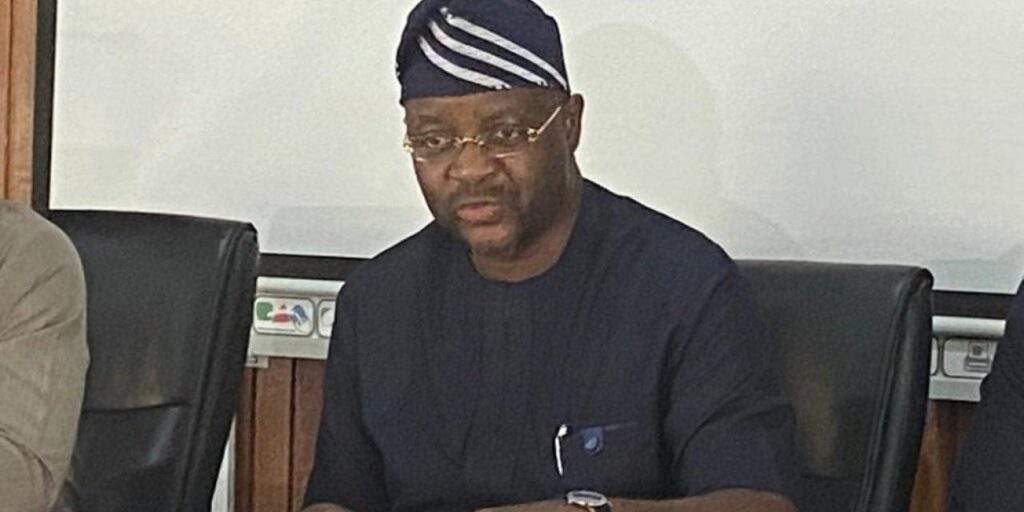50301 sports minister orders closure of national stadium lagos