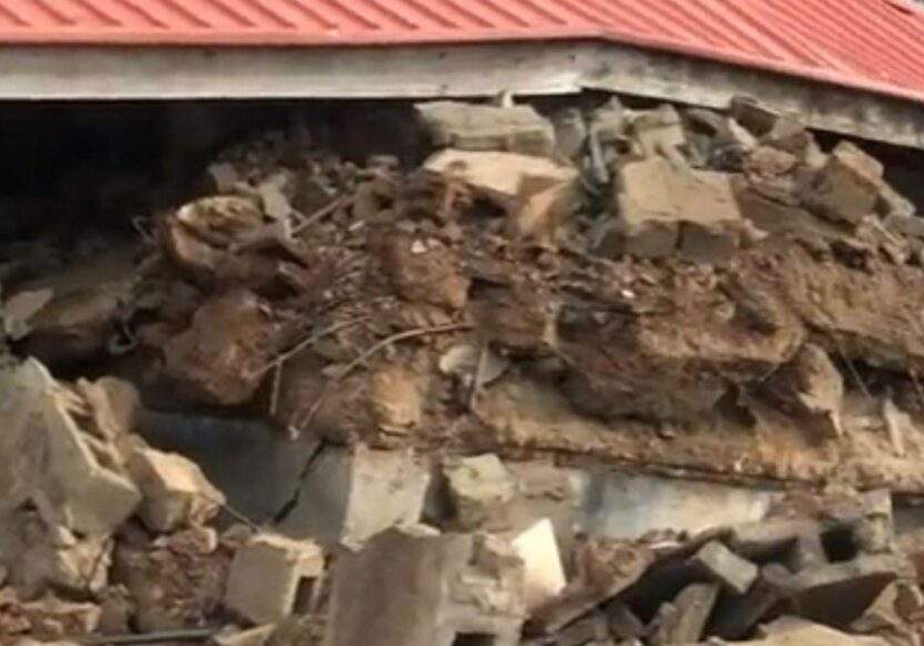 50447 breaking building collapses in sango police barracks ibadan