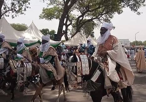 50516 pictorial emir of bauchi pays sallah homage to gov mohammed