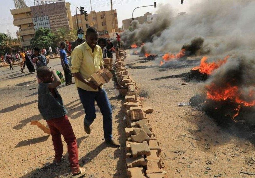 52465 sudan conflict nigerian govt begins move to evacuate stranded citizens 52465 sudan conflict nigerian govt begins move to evacuate stranded citizens