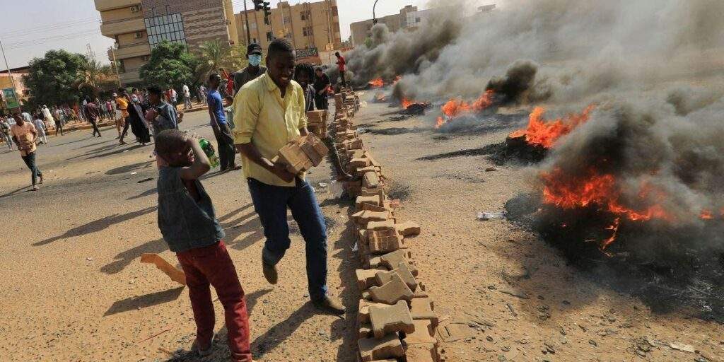 52465 sudan conflict nigerian govt begins move to evacuate stranded citizens