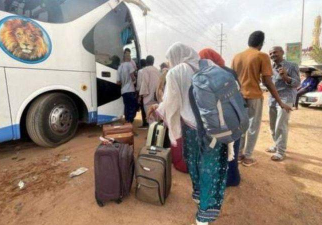 53809 sudan 7000 including nigerians stranded at egypt border 53809 sudan 7000 including nigerians stranded at egypt border