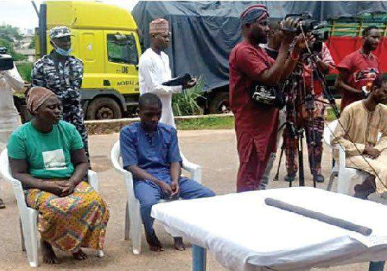 54090 oyo teenager kills father mother arrested for hiding crime