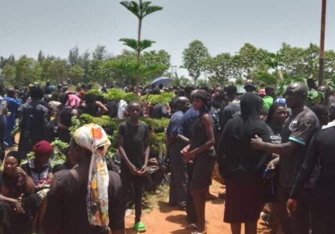 55980 protesters storm zangon kataf lga demand end to incessant killings 55980 protesters storm zangon kataf lga demand end to incessant killings