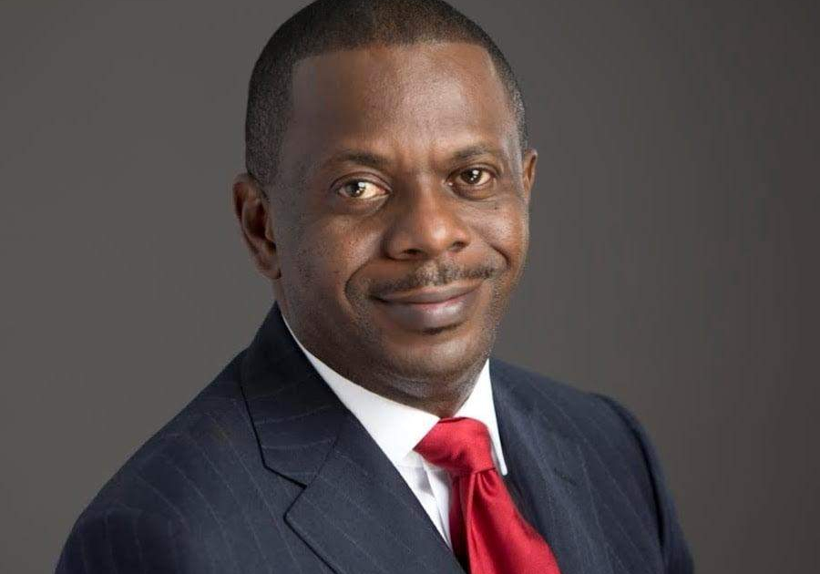 59456 your sacrifices contribute to nigerias growth buhari salutes senior pastor poju oyemade