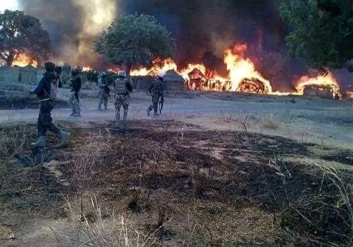 62 Kidnapped Victims Escape After Air Strike on Bandits' Camp 62 kidnapped victims escape Katsina bandits’ den – Official — Daily Nigerian