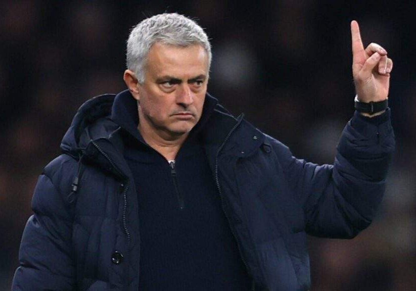 63318 mourinho reveals respectful gesture following roma win over leverkusen