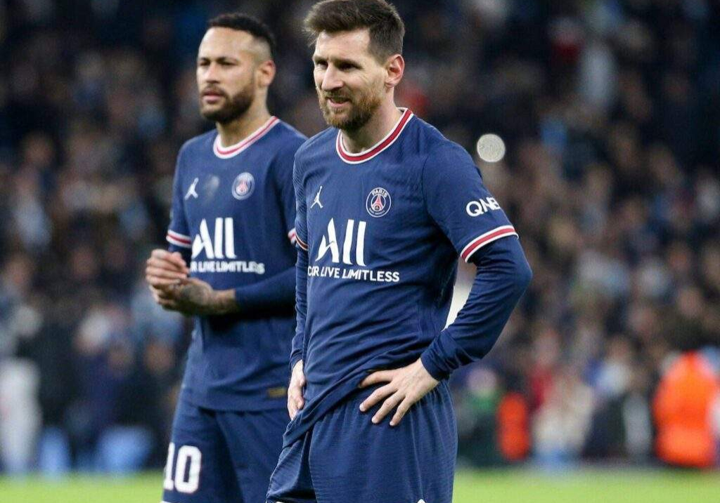 6354 psg hes taken everything from neymar riolo slams messi for taking all freekicks
