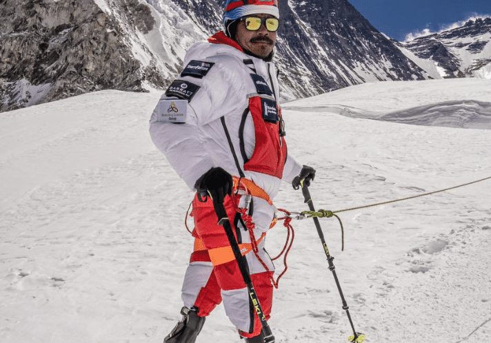 64374 double amputee army veteran makes history by summiting mount everest 64374 double amputee army veteran makes history by summiting mount everest