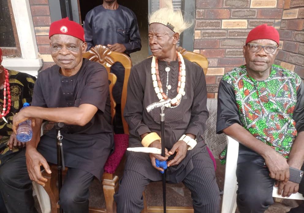 65195 obeagu community in enugu crowns new monarch after eight year wait