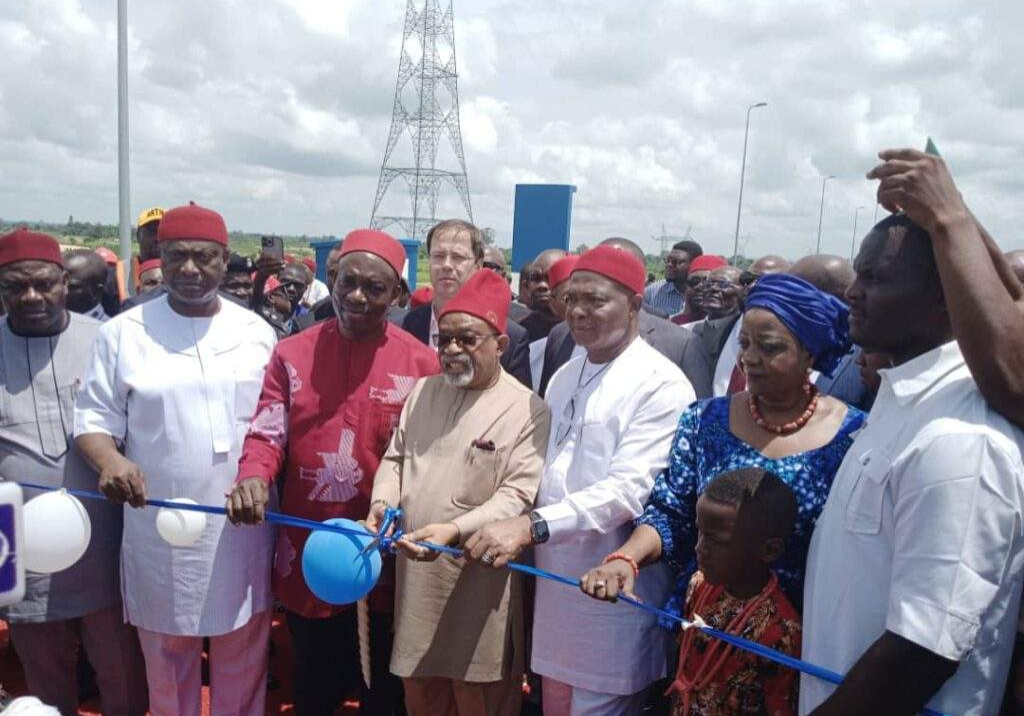65387 buhari commissions second niger bridge names it after himself
