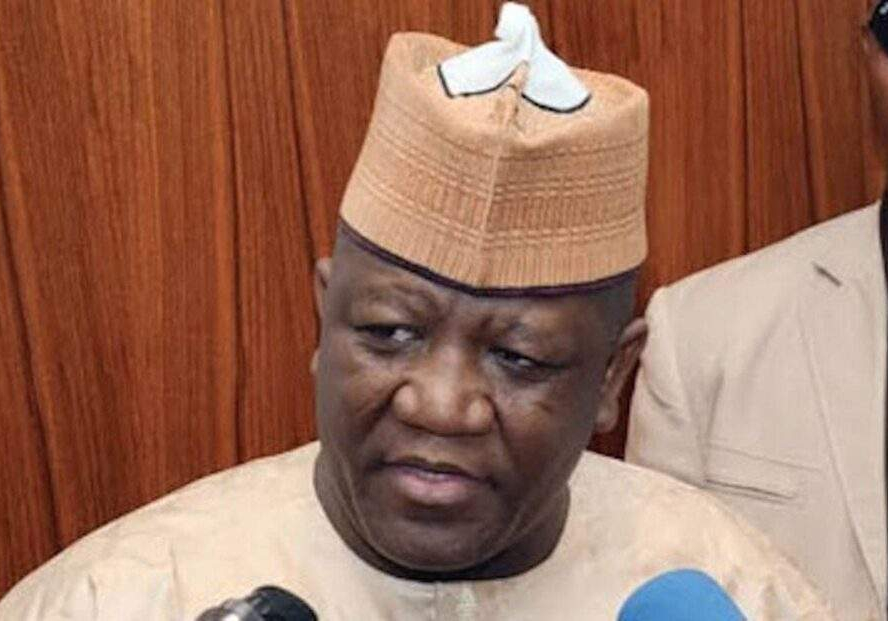 65404 respect zoning arrangement legislative aides caucus advise abdulaziz yari and other contestants for 10th nass leadership