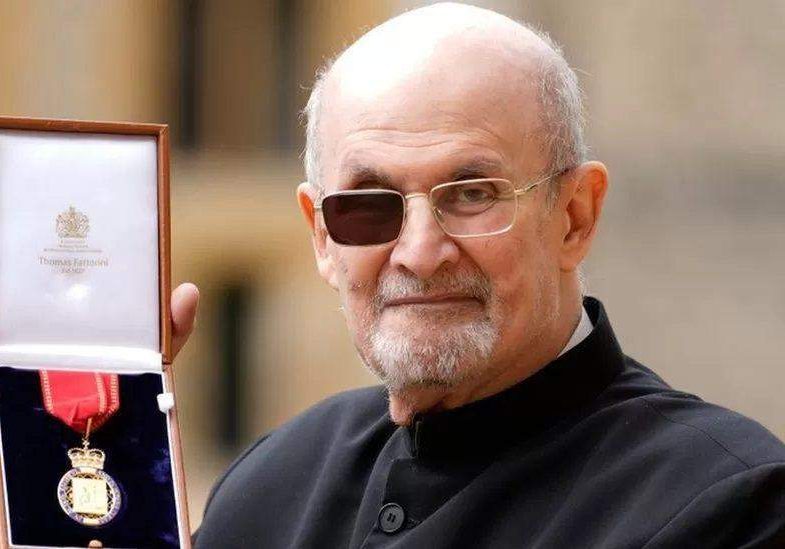 65756 salman rushdie resumes writing after surviving life threatening attack 65756 salman rushdie resumes writing after surviving life threatening attack